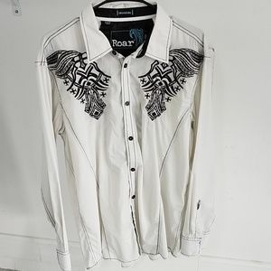 Signature Roar dress shirt